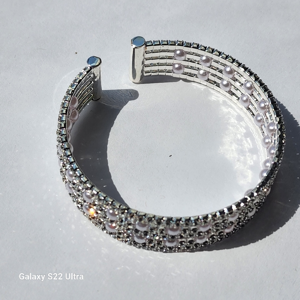 Women's 5 row Rhinestones with Faux White Pearl Bead Stretch Cuff Bangle - Picture 3 of 6